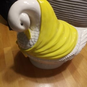 Beautiful Swan cookie jar